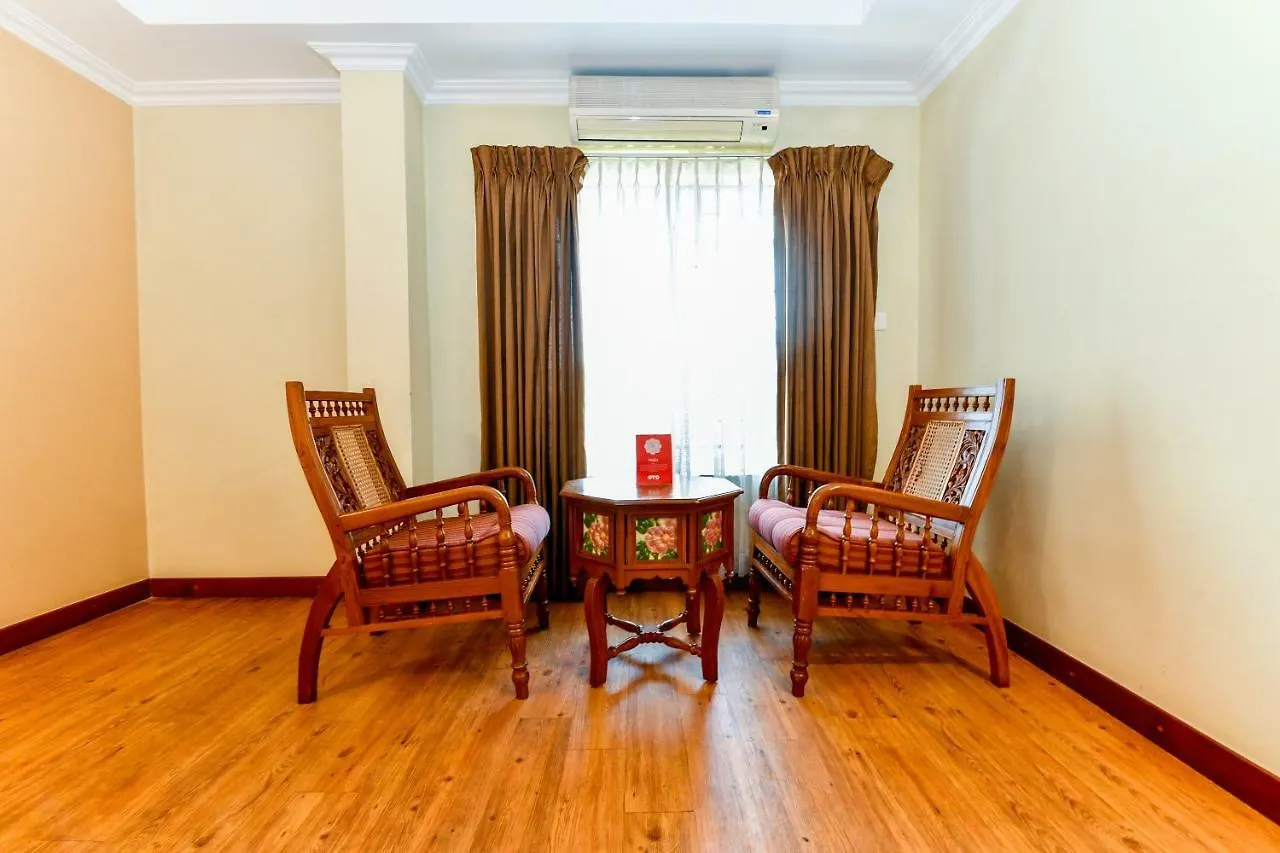 Oyo 22050 Aramana Hotel Kāladi Indien